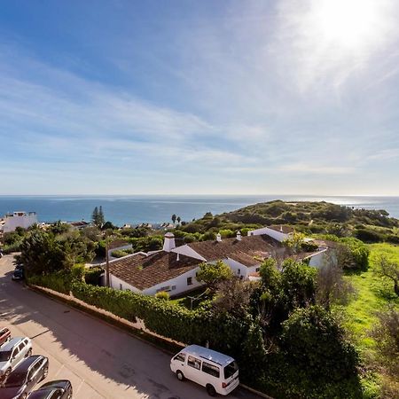 Lovely 2 Bedroom Apartment Including Pool, Stunning Ocean Views & Beach Closeby Praia Da Luz Exterior photo