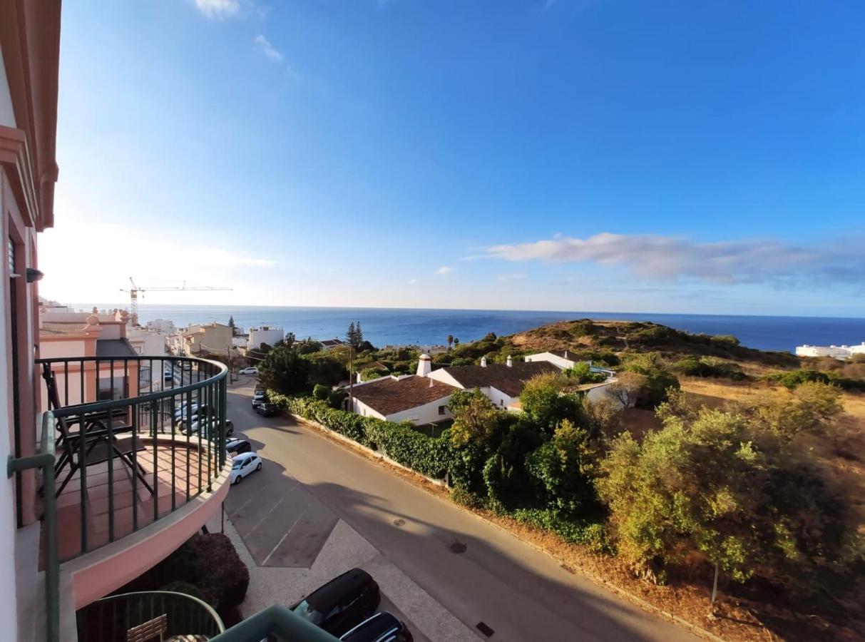 Lovely 2 Bedroom Apartment Including Pool, Stunning Ocean Views & Beach Closeby Praia Da Luz Exterior photo